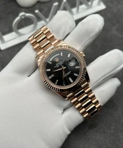 Rolex Day-Date 228235 Solid Gold 18K Diamonds Baguette Numerals 40mm (1)