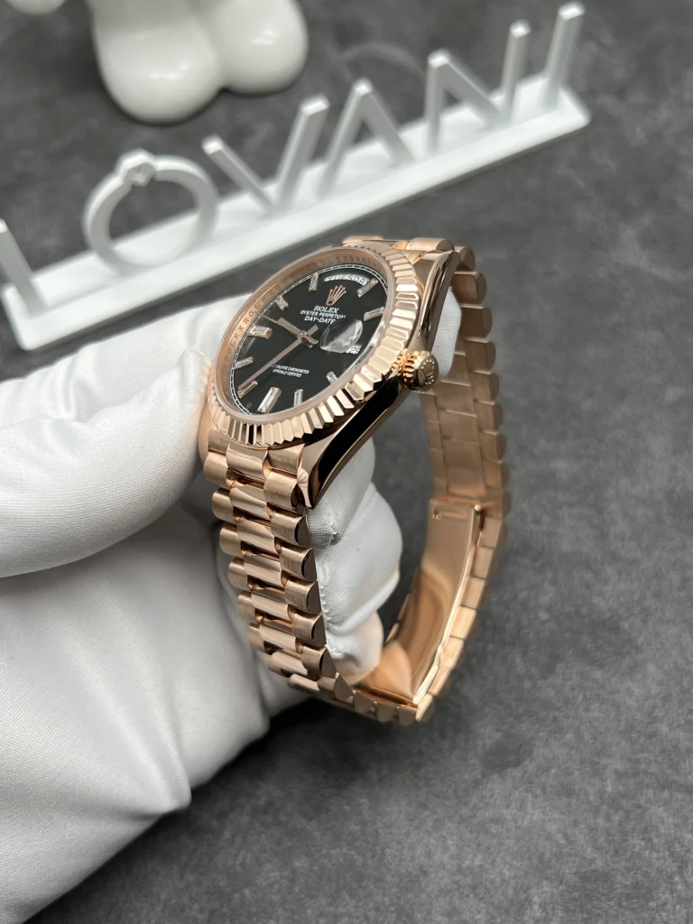 Rolex Day-Date 228235 Solid Gold 18K Diamonds Baguette Numerals 40mm (1)