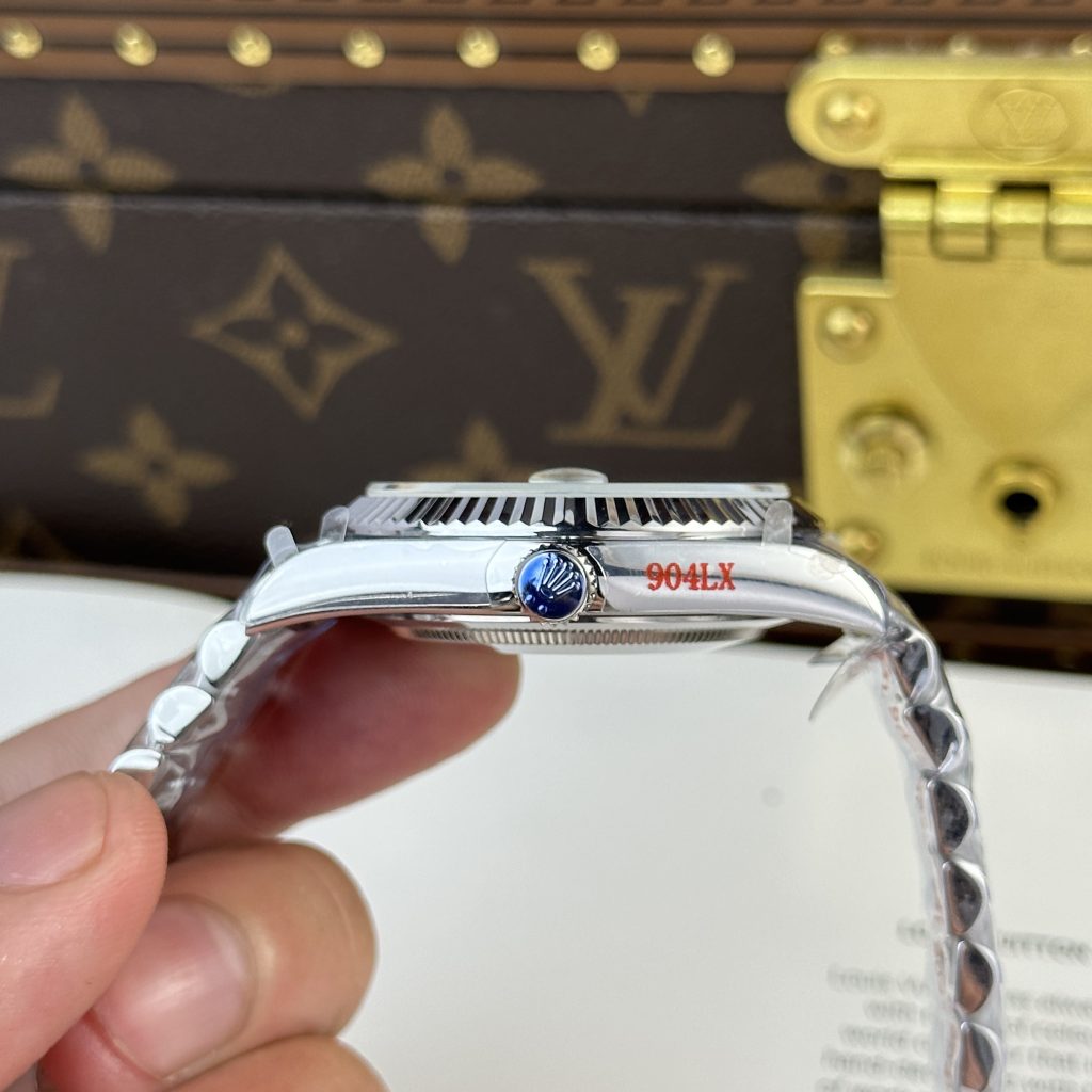 Rolex Day-Date 228236 Best Replica Watch White Dial 185 Gram QF Factory 40mm (2)