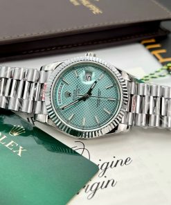 Rolex Day-Date 228236 Ice Blue Dial Replica Watch GM Factory Version 2 40mm (2)