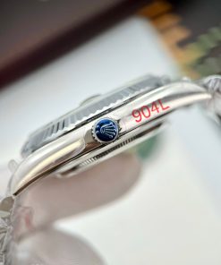 Rolex Day-Date 228236 Ice Blue Dial Replica Watch GM Factory Version 2 40mm (2)