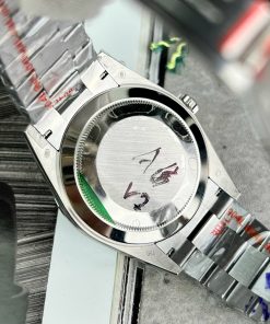 Rolex Day-Date 228236 Mother Of Pearl Replica Watch GM Factory 40mm (2)