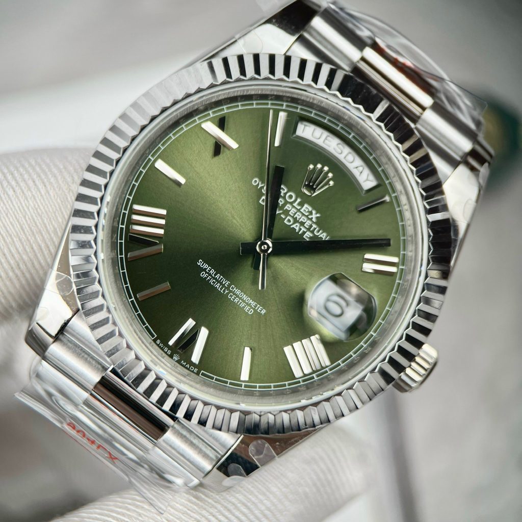 Rolex Day-Date 228236 Replica Watches Green Dial GM Factory (2)