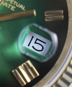 Rolex Day-Date 228238-0069 Ombre Green Dial Best Replica 184 Gram QF Factory 40mm (13)