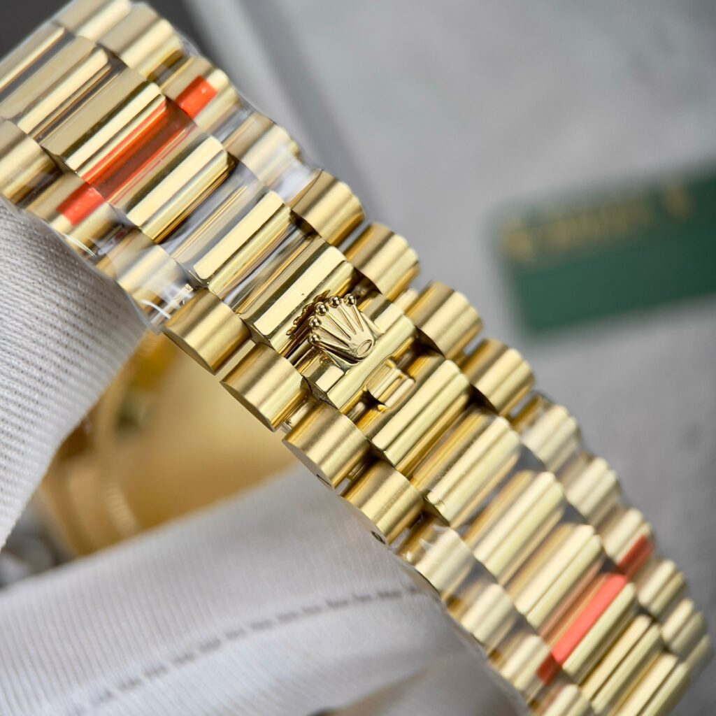 Rolex Day-Date 228238 Replica Watches Black Dial GM Factory (1)