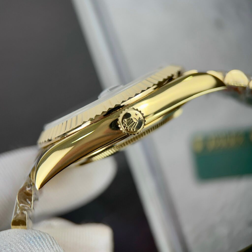 Rolex Day-Date 228238 Replica Watches Black Dial GM Factory (1)