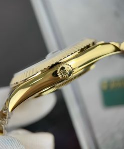 Rolex Day-Date 228238 Replica Watches Black Dial GM Factory (1)