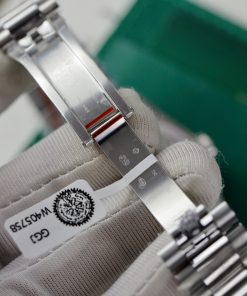 Rolex Day-Date Meteorite Dial Customs Moissanite Diamonds 40mm (10)