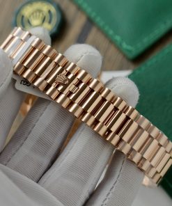 Rolex Day-Date Mother Of Pearl Dial Customs Moissanite Diamonds GMF 40mm