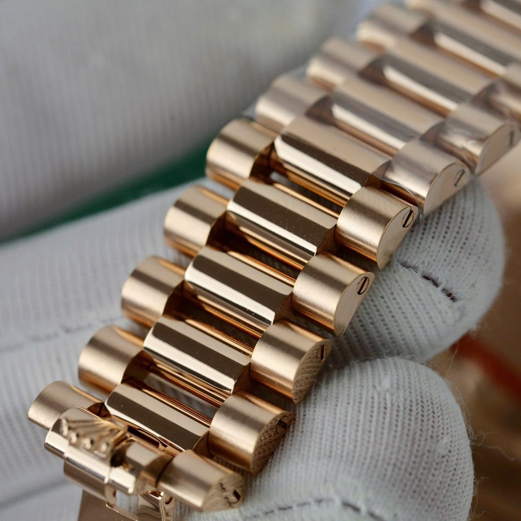 Rolex Day-Date Mother Of Pearl Dial Customs Moissanite Diamonds GMF 40mm