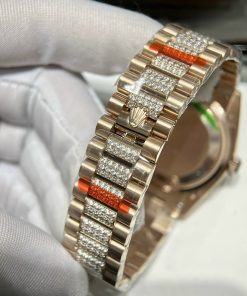 Rolex Day-Date Mother Of Pearl Dial Diamonds Replica Watches 40mm (2)