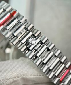 Rolex Day-Date Replica Watches Best Quality Ice Blue Abaric Dial 40mm (1)