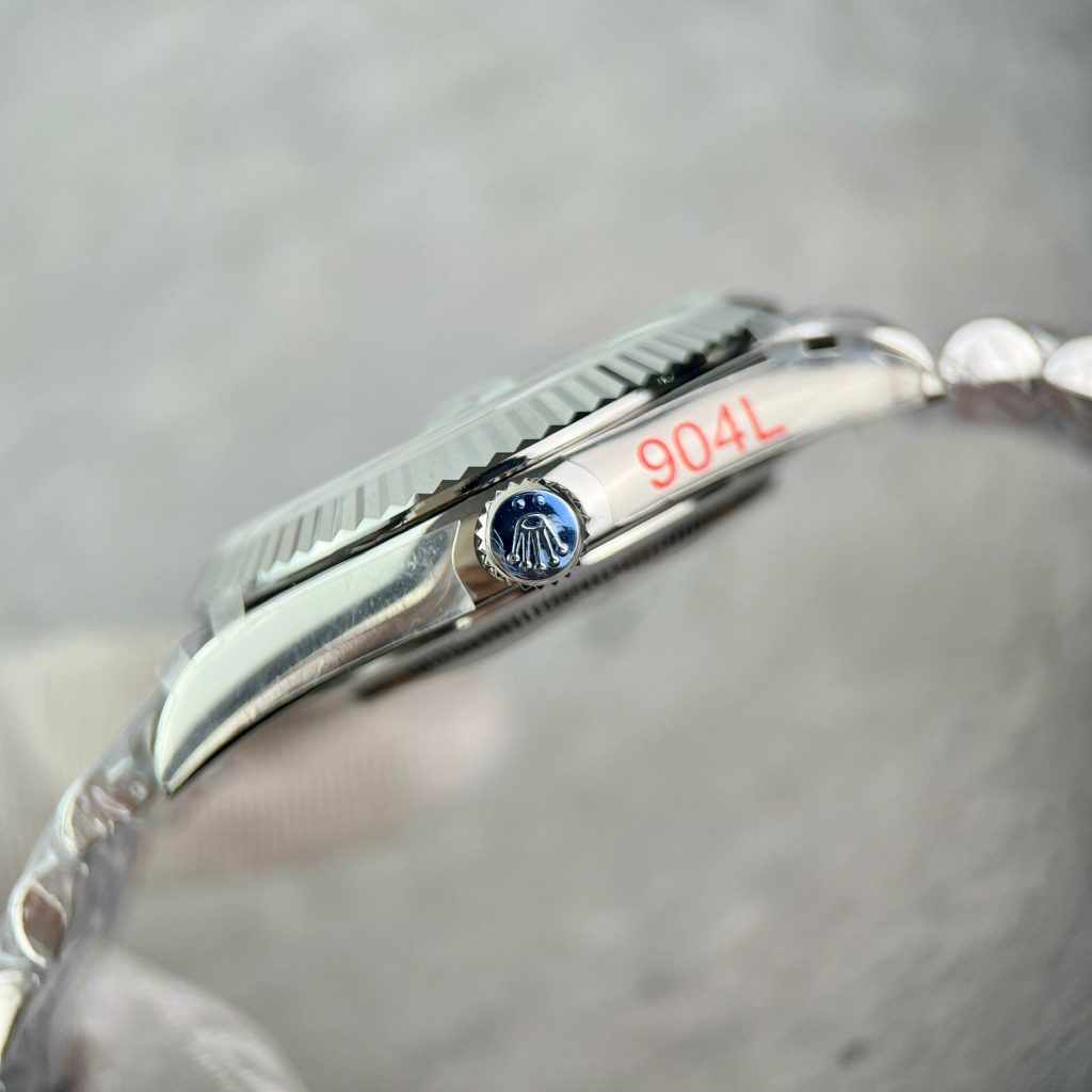 Rolex Day-Date Replica Watches Best Quality Ice Blue Abaric Dial 40mm (1)