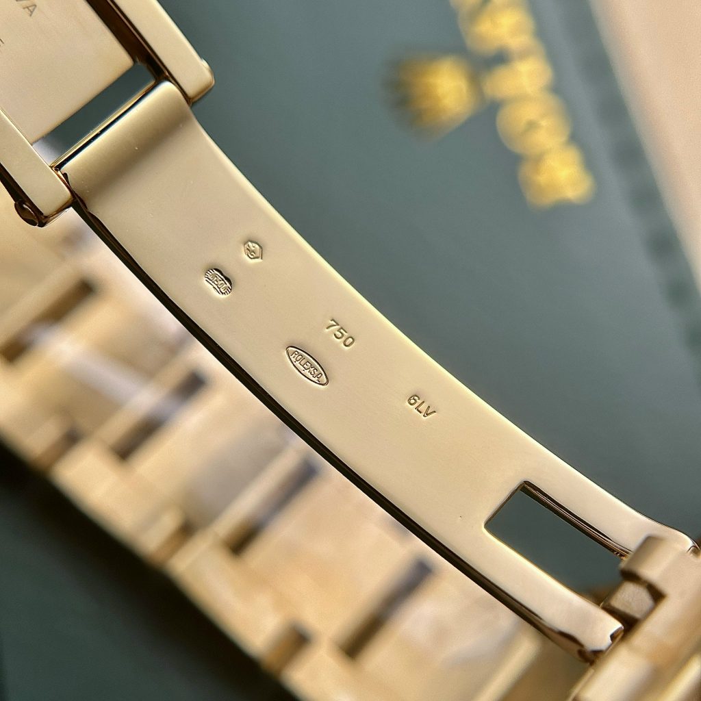 Rolex Daytona 116508 18K Gold Wrapped Mother Of Pearl Dial 40mm (1)