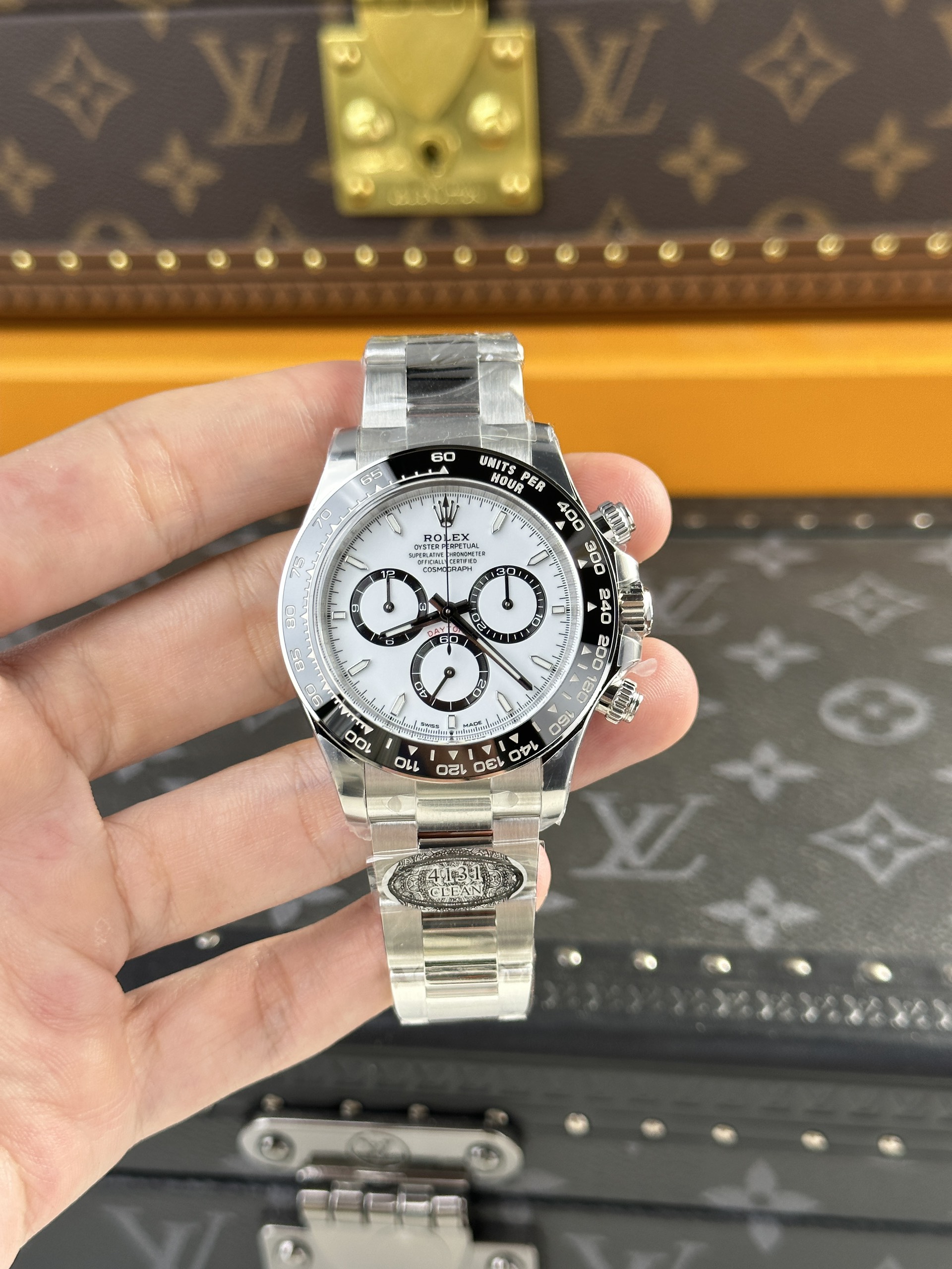 Rolex Daytona 126500LN Panda Replica Watches New 2024 Clean Factory (7) Rolex Daytona 126500LN Panda Replica Watches New 2024 Clean Factory (3)