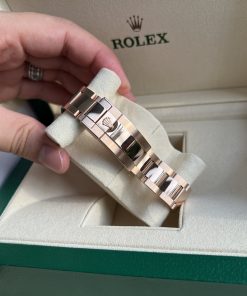 Rolex Daytona Rainbow Custom Diamonds Moissanite 18K Gold Wrapped TW 40mm (2)