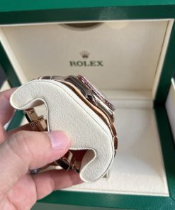 Rolex Daytona Rainbow Custom Diamonds Moissanite 18K Gold Wrapped TW 40mm (2)