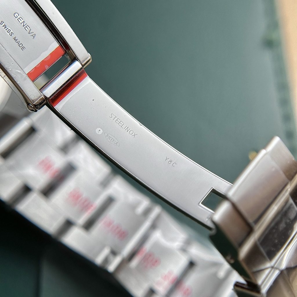 Rolex GMT-Master II 116710BLNR Replica Watches Batman 40mm (2)