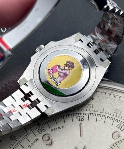 Rolex GMT-Master II 126710BLRO Pepsi Version 3 New 2024 Best Replica (11)