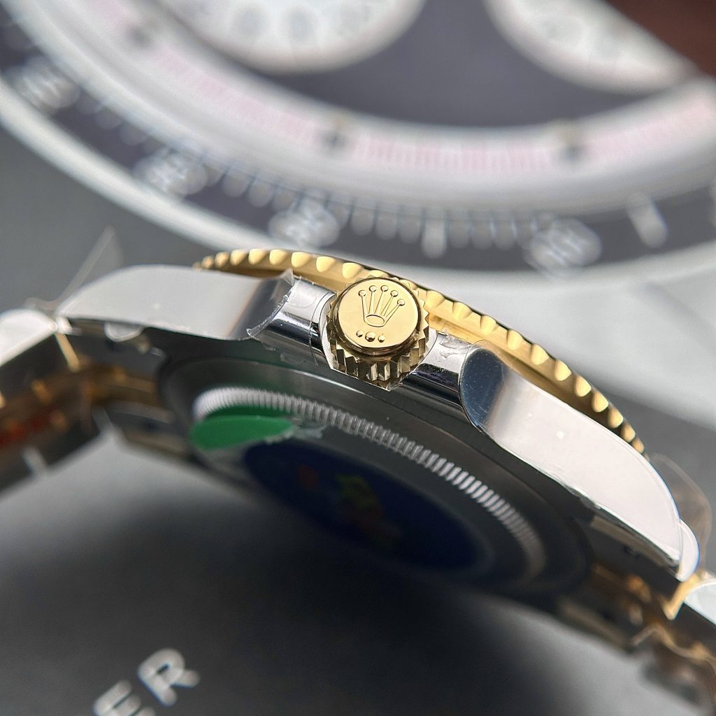 Rolex GMT-Master II 126713GRNR Metal Wire Replica Watches Clean Factory 41mm (2)