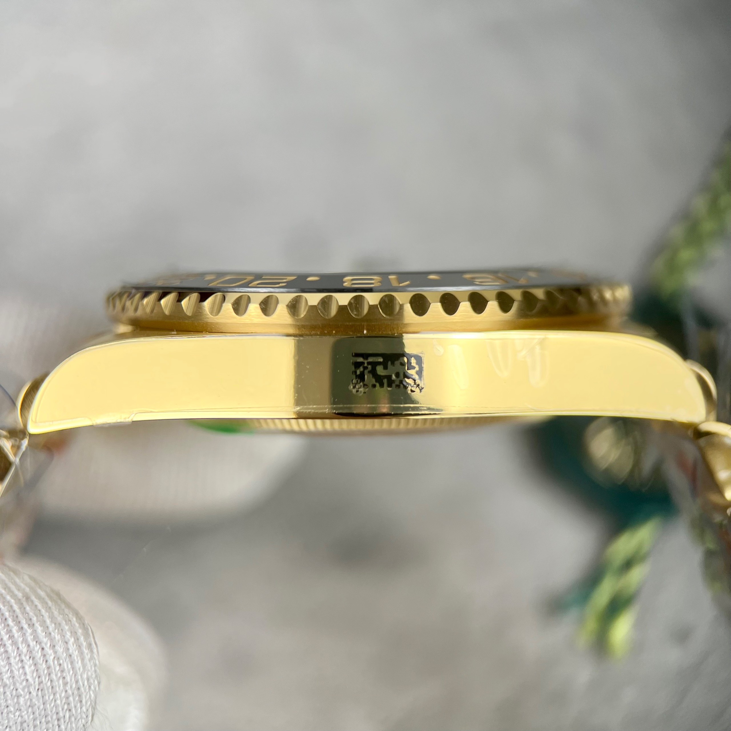 Rolex GMT-Master II 126718GRNR Replica Watches Clean Factory 40mm (8) Rolex GMT-Master II 126718GRNR Replica Watches Clean Factory 40mm (2)