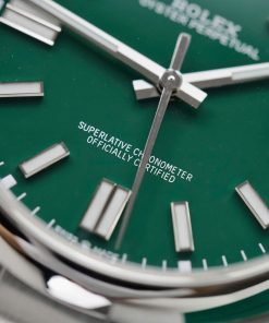 Rolex Oyster Perpetual 124300 Best Replica Watches Green Dial VS Factory 41mm (2)