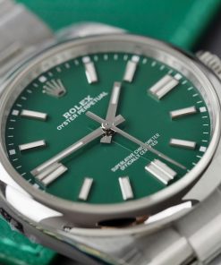 Rolex Oyster Perpetual 124300 Best Replica Watches Green Dial VS Factory 41mm (2)