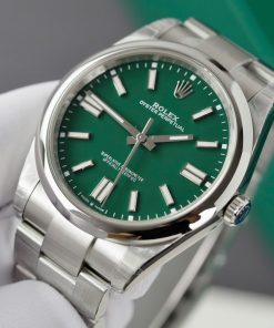 Rolex Oyster Perpetual 124300 Best Replica Watches Green Dial VS Factory 41mm (2)