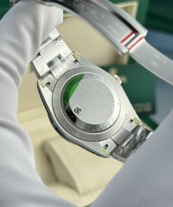 Rolex Oyster Perpetual 124300 Celebration Dial Clean Factory Best Replica 36mm (10)