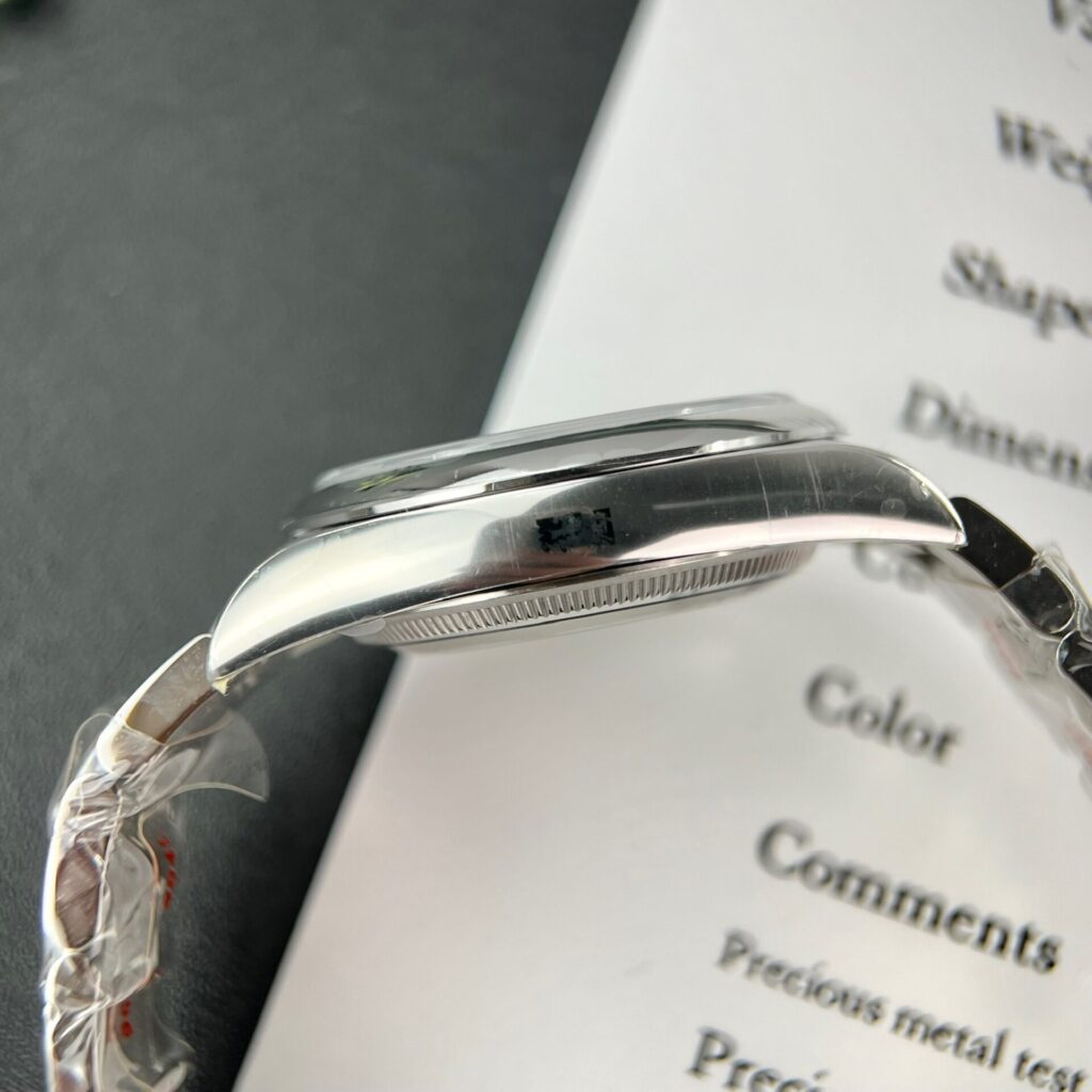 Rolex Oyster Perpetual 126000 Black Dial Replica Clean Factory 36mm (4)