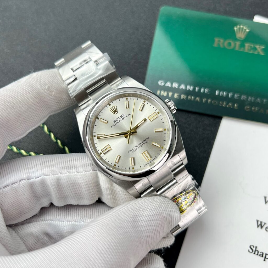Rolex Oyster Perpetual 126000 Replica Watches Clean Factory Silver Dial 36mm (4)