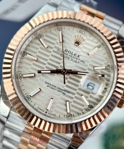 Rolex Replica Watch DateJust Gold Wrapped Fluted Dial GM 41mm (2)
