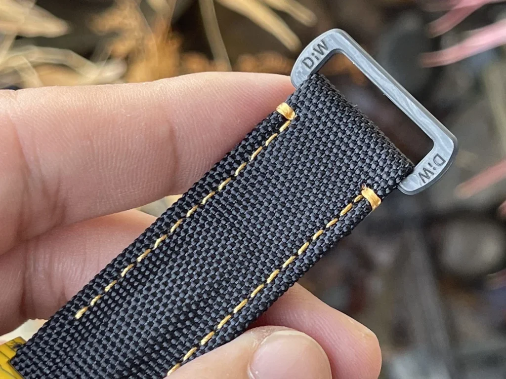 Rolex Replica Watches Daytona Yellow Carbon DIW Factory 40mm (11)