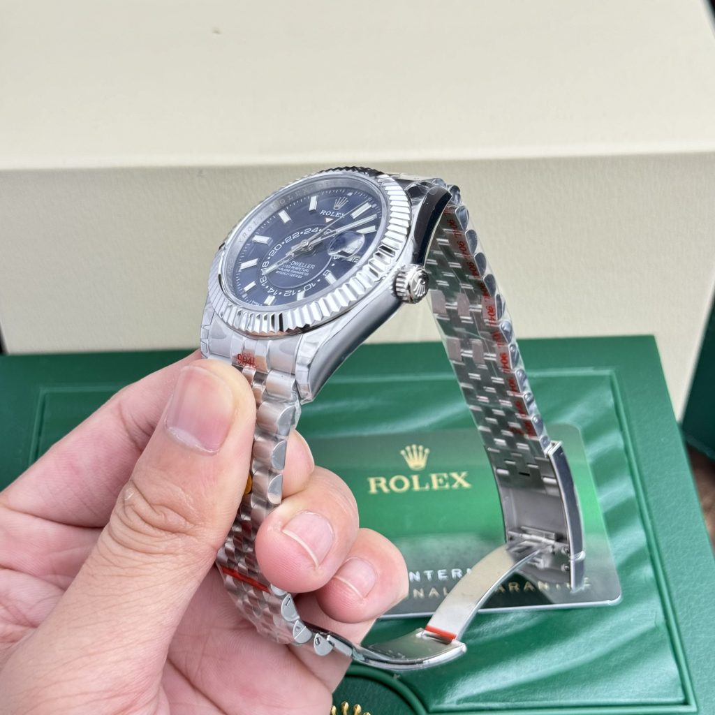 Rolex Sky Dweller 326934 Blue Dial Jubilee Strap Best Replica 42mm (1)