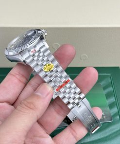 Rolex Sky Dweller 326934 Blue Dial Jubilee Strap Best Replica 42mm (1)