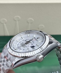 Rolex Sky Dweller 326934 White Dial Jubilee Strap Best Replica 42mm (2)