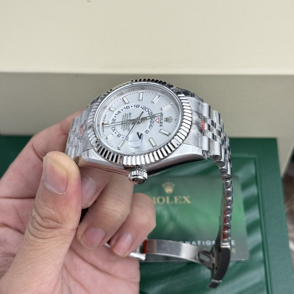 Rolex Sky Dweller 326934 White Dial Jubilee Strap Best Replica 42mm (2)