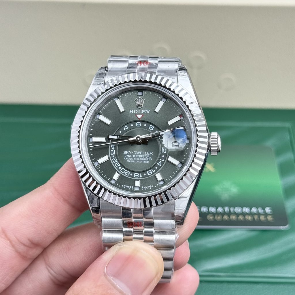 Rolex Sky Dweller 336934 Green Dial Jubilee Strap Best Replica 42mm (5)