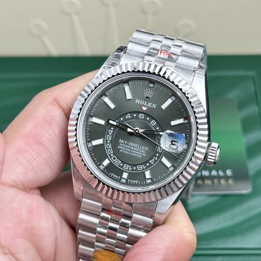 Rolex Sky Dweller 336934 Green Dial Jubilee Strap Best Replica 42mm (5)
