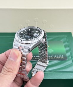 Rolex Sky Dweller 336934 Green Dial Jubilee Strap Best Replica 42mm (5)