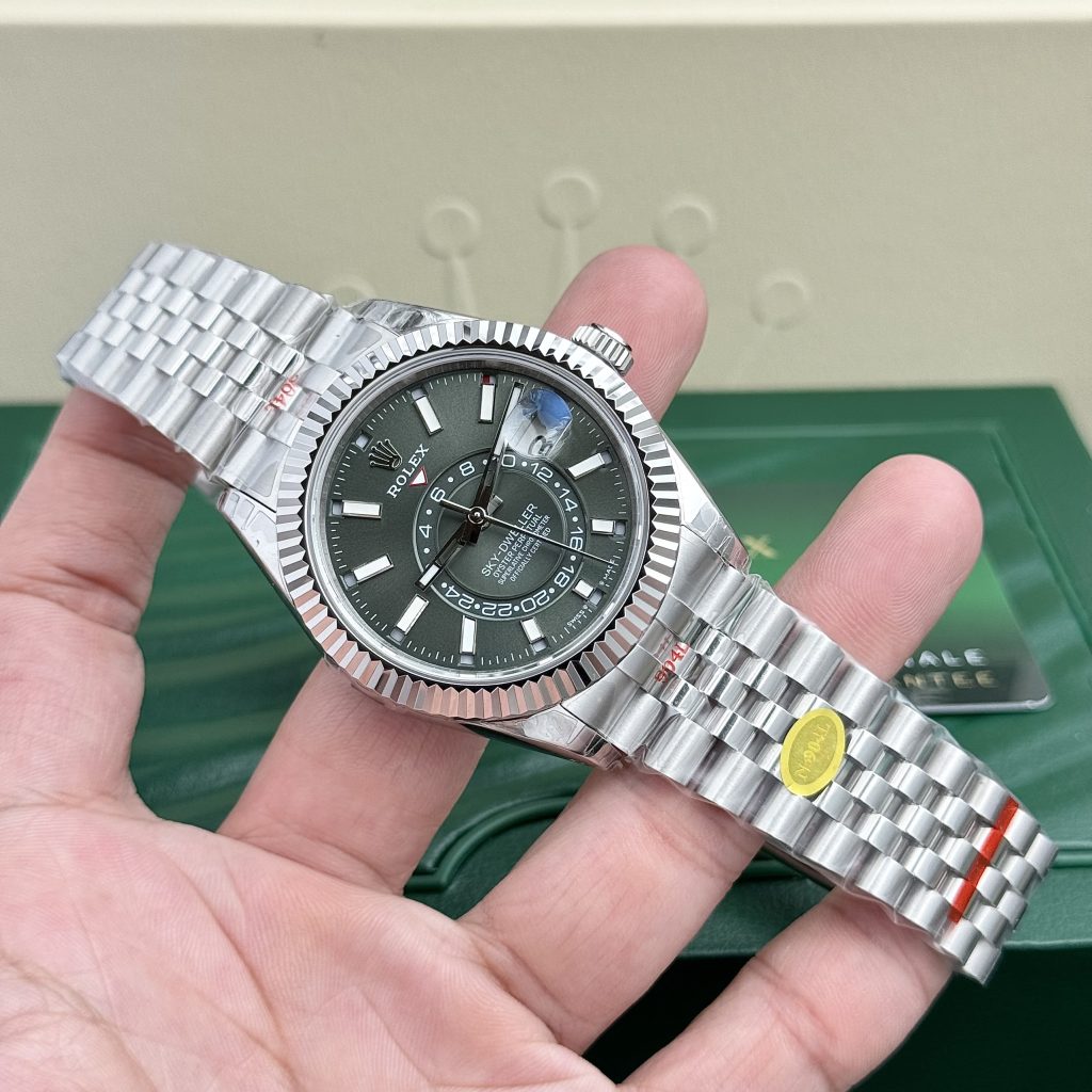 Rolex Sky Dweller 336934 Green Dial Jubilee Strap Best Replica 42mm (5)