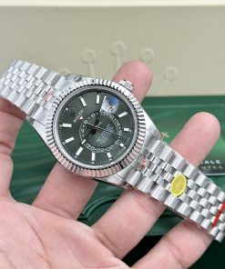 Rolex Sky Dweller 336934 Green Dial Jubilee Strap Best Replica 42mm (5)