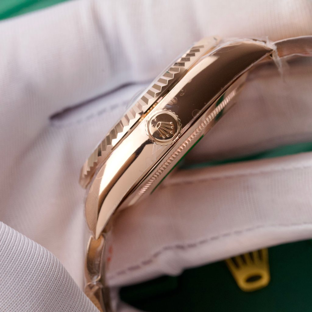 Rolex Sky-Dweller 336935 Replica Watches Best Quality Blue 42mm (4)