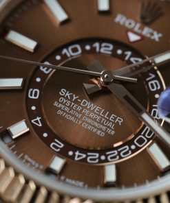 Đồng Hồ Rolex Sky-Dweller Bọc Vàng 18K Mặt Chocolate Chế Tác 1:1 phiên bản chế tác Hong Kong có sẵn tại DWatch Luxury.