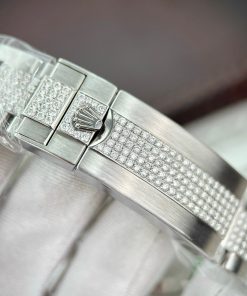 Rolex Submariner Customs Moissanite Diamonds & Green Sapphire 40mm (12)