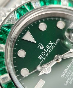 Rolex Submariner Customs Moissanite Diamonds & Green Sapphire 40mm (12)