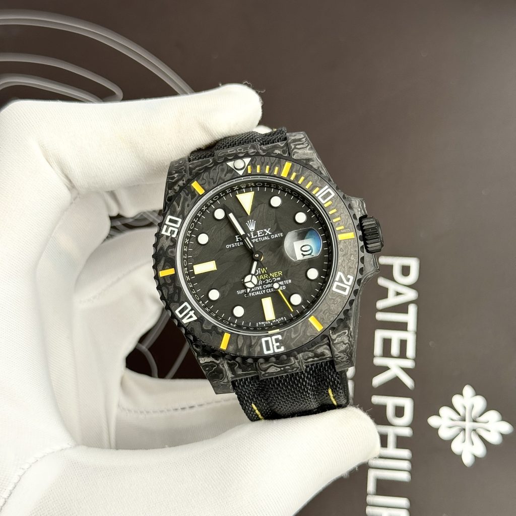 Rolex Submariner Diw Carbon Yellow Color Best Replica Watch 41mm (2)