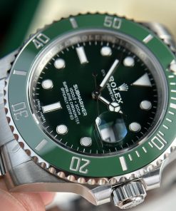Rolex Submariner Hulk 116610LV Best Replica Watch VS Factory 40mm (5)