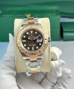 Rolex Yacht Master 126621 Best Replica Watch Clean Factory Chocolate Dial 40mm (1)