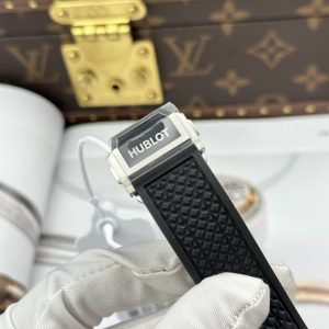 Hublot Big Bang 20th Anniversary Titanium Ceramic Replica 1 1 BBA Factory 43mm (1)